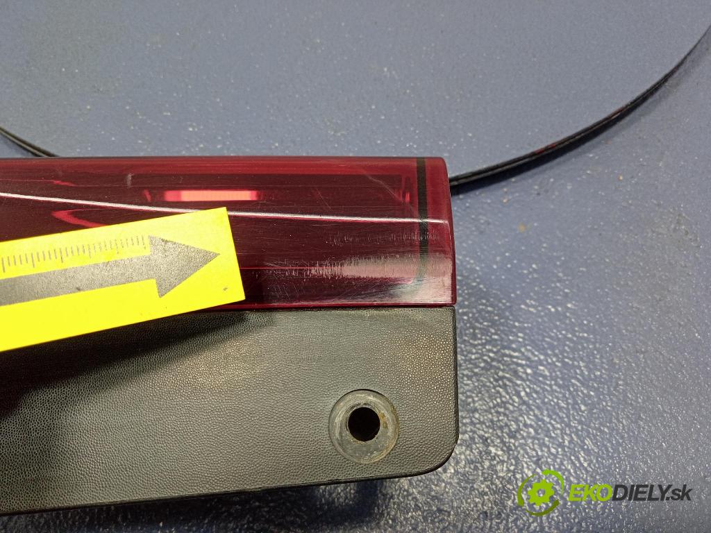 Opel Vivaro 2015 svetlo / reflektor zad Prava: Vonkajsia: 265548758R