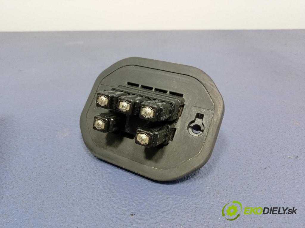 Opel Vivaro 2015 Přepínač 252163605R