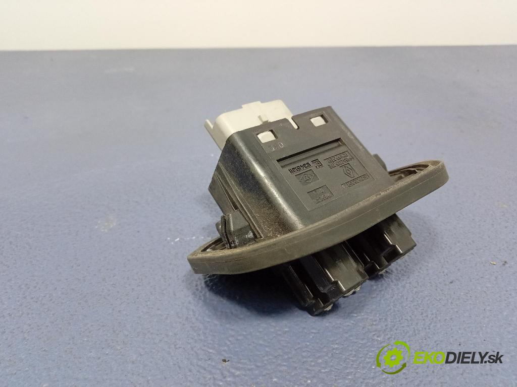 Opel Vivaro 2015 Přepínač 252163605R