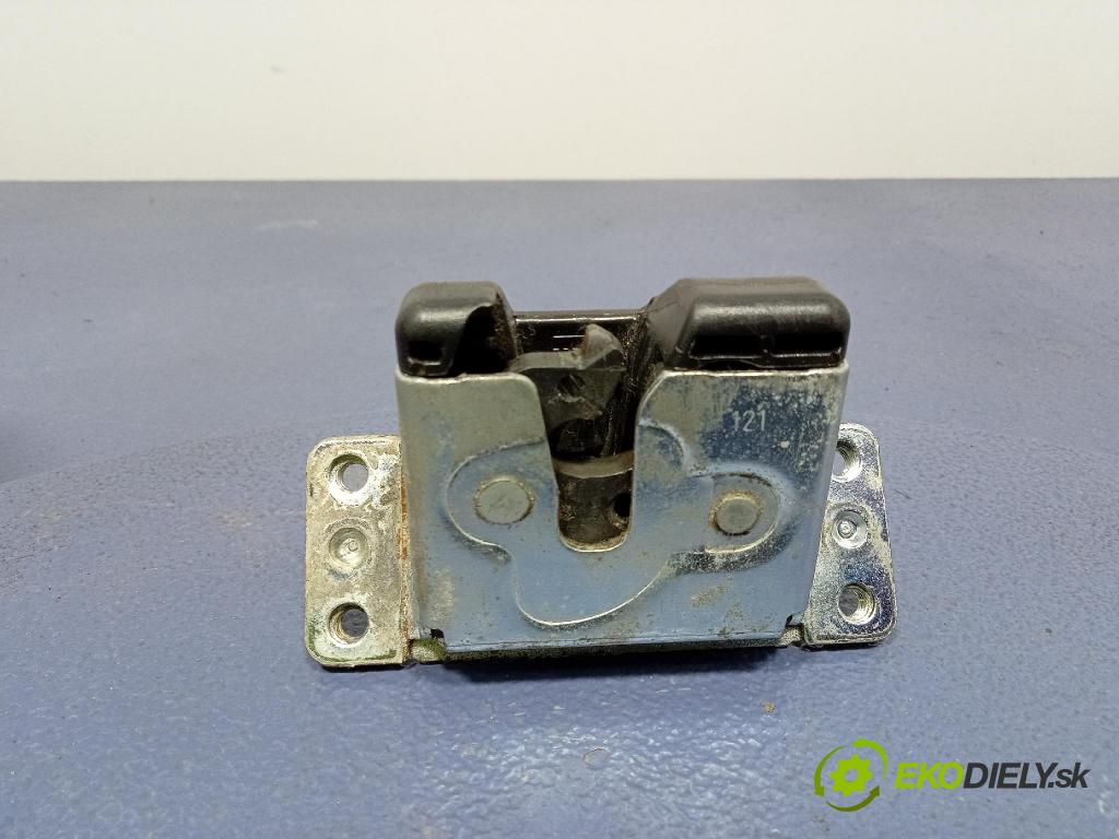 Opel Vivaro 2015 zámok Klapky: kufra: 8200007346