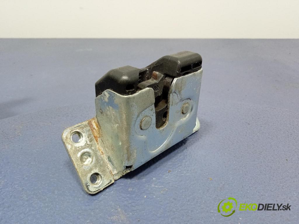 Opel Vivaro 2015 zámok Klapky: kufra: 8200007346