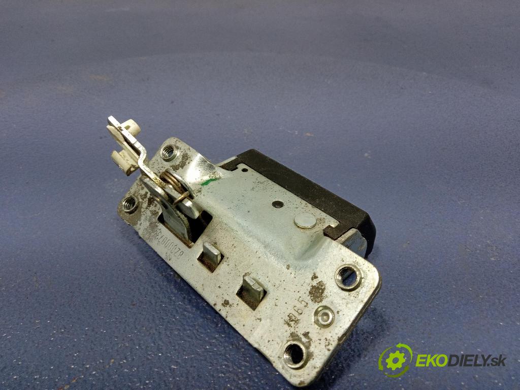 Opel Vivaro 2015 zámok Klapky: kufra: 8200007346