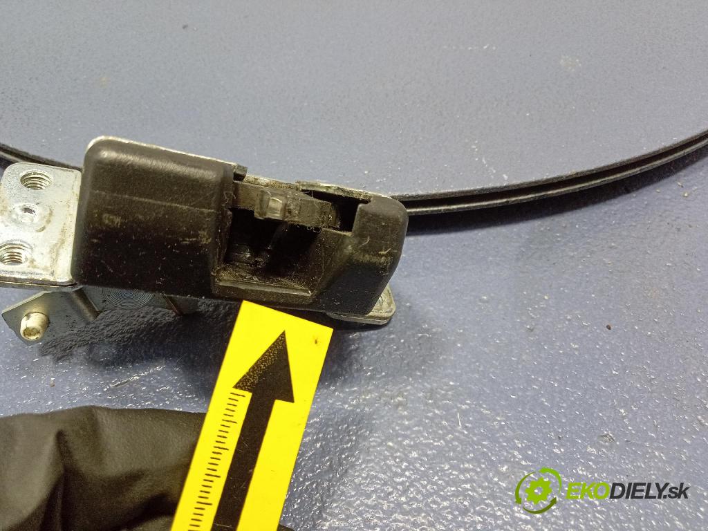 Opel Vivaro 2015 zámok Klapky: kufra: 8200007346