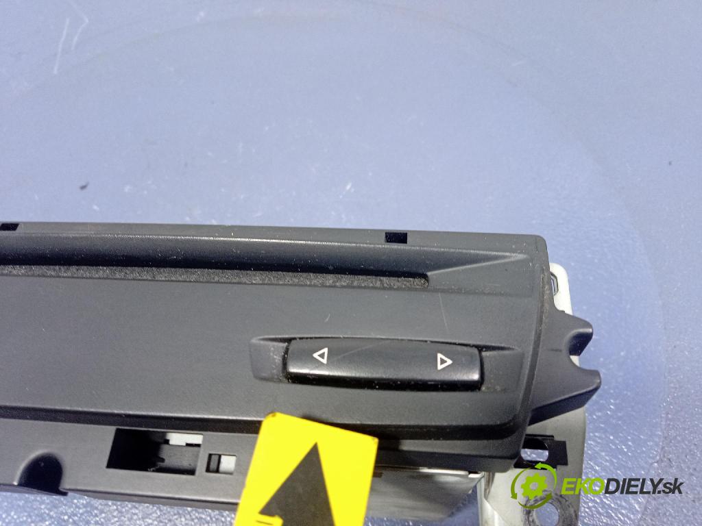 Bmw Seria 1 2006 Menič: / Čitateľ: Navigacia: 9117533