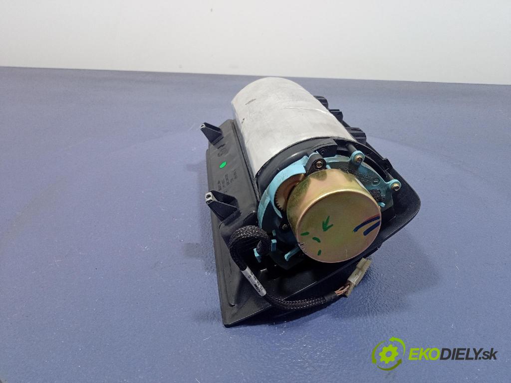 Bmw Seria 1 2006 Zobrazit: Rádio: / GPS A2C53041772