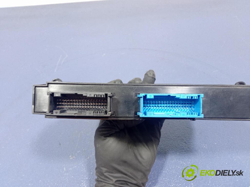 Bmw Seria 1 2006 riadiaca jednotka Komfortu 9119494