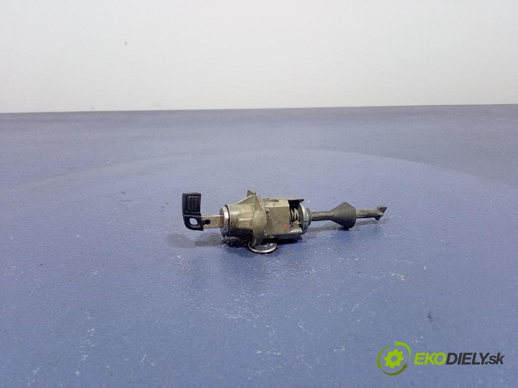 Bmw Seria 1 2006 zámok dvere Predné Vľavo: