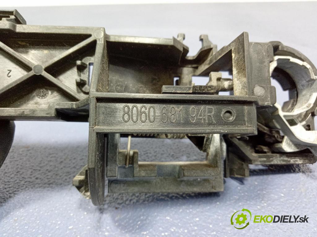 Opel Vivaro 2015 klika před Práva: 806068194R