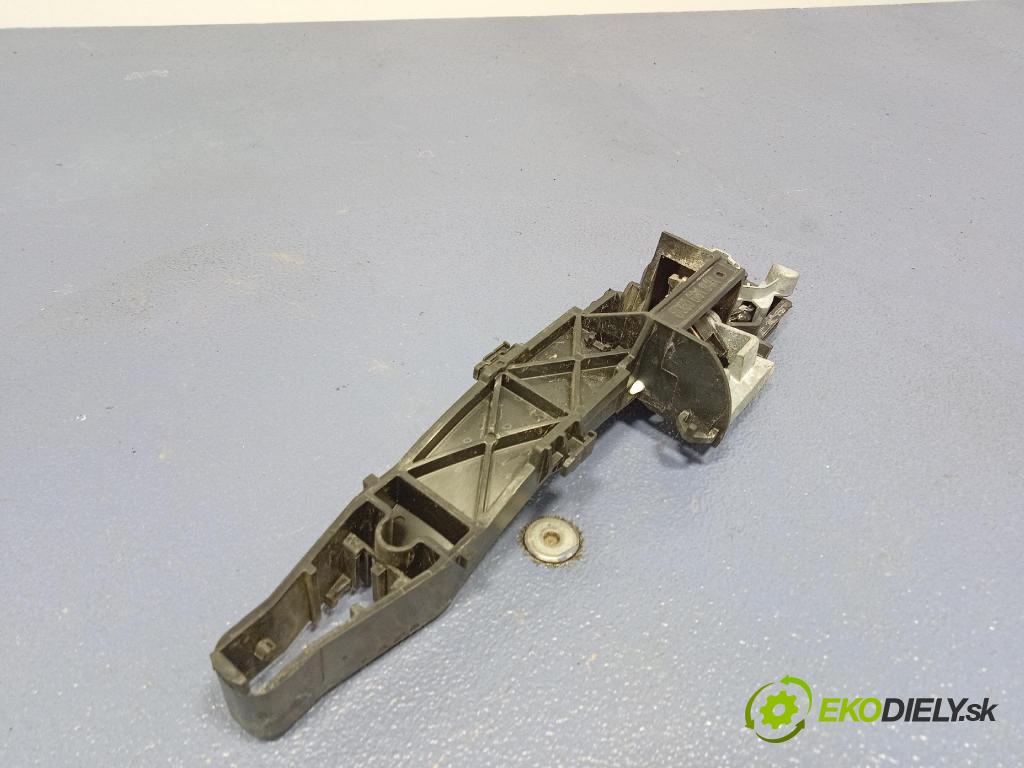 Opel Vivaro 2015 klika před Práva: 806068194R