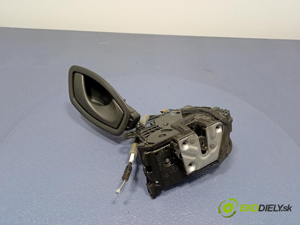 Opel Vivaro 2015 zámok dvere Predné v pravo: 805027088R