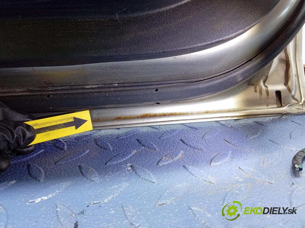 Opel Vivaro 2015 sklo dveře před Práva: 