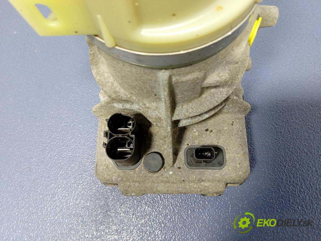 Opel Vivaro 2015 nádržka Asistencia: 491100616R