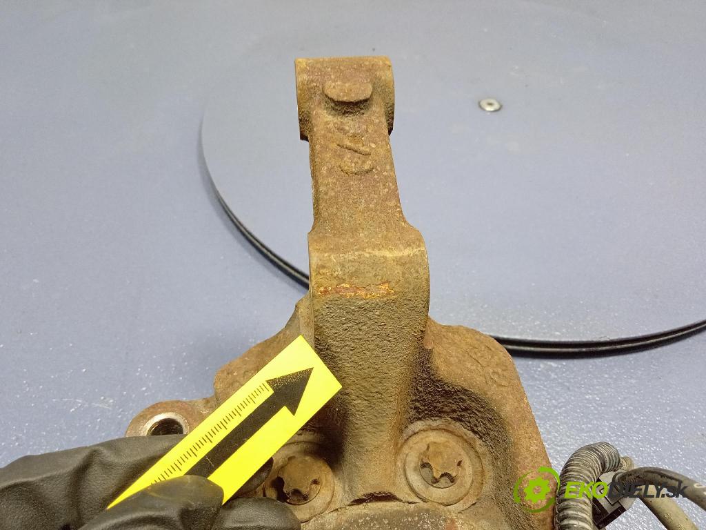 Opel Vivaro 2015 náboj Prava: