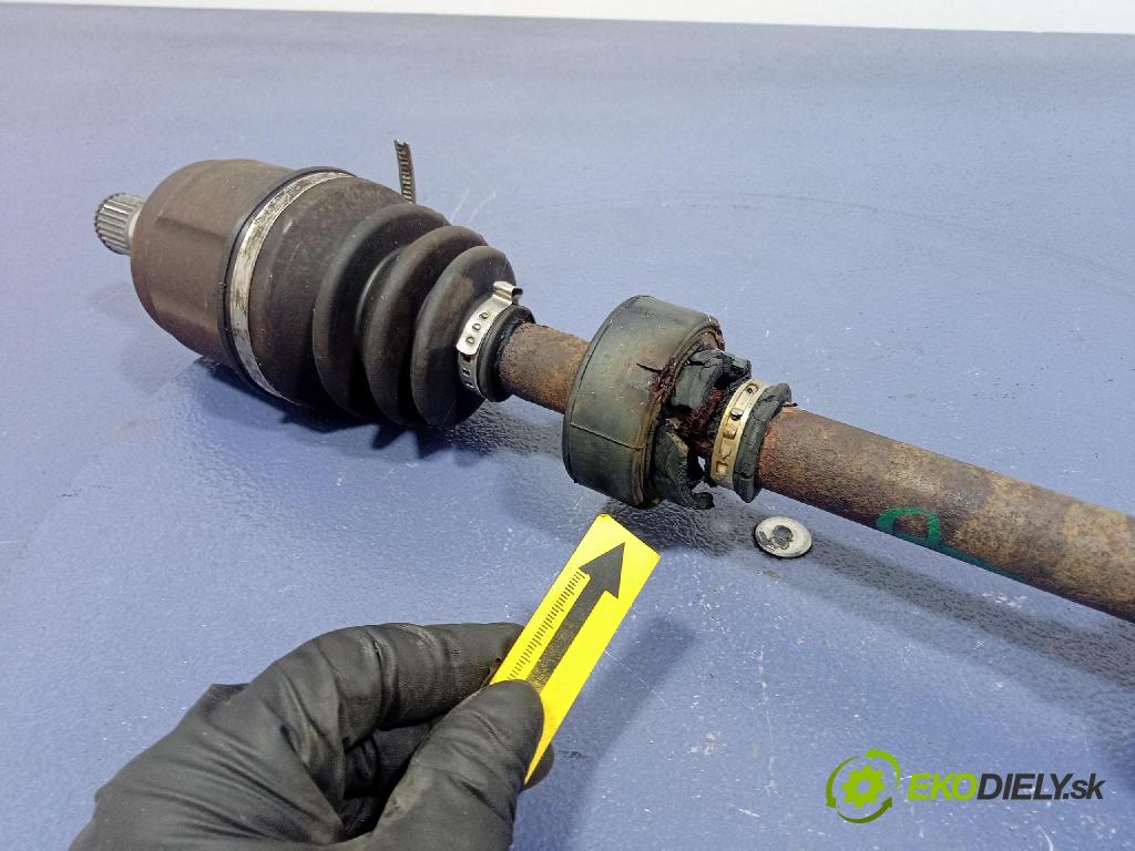 Honda Cr-v 2000 poloos Prava: Predné