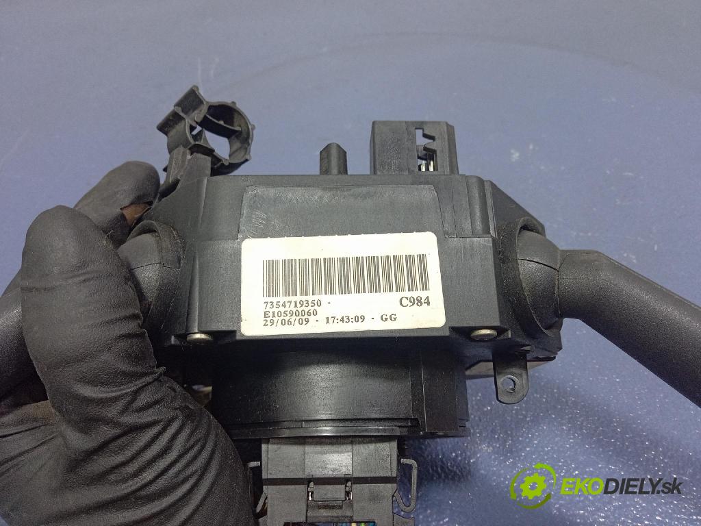 Fiat Punto van 2009 prepínač Komplex: 7354719350