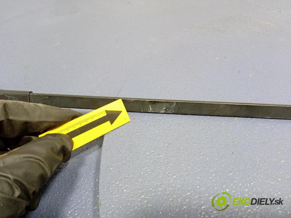 Opel Vivaro 2015 Paže: Stěrače: před 97036203