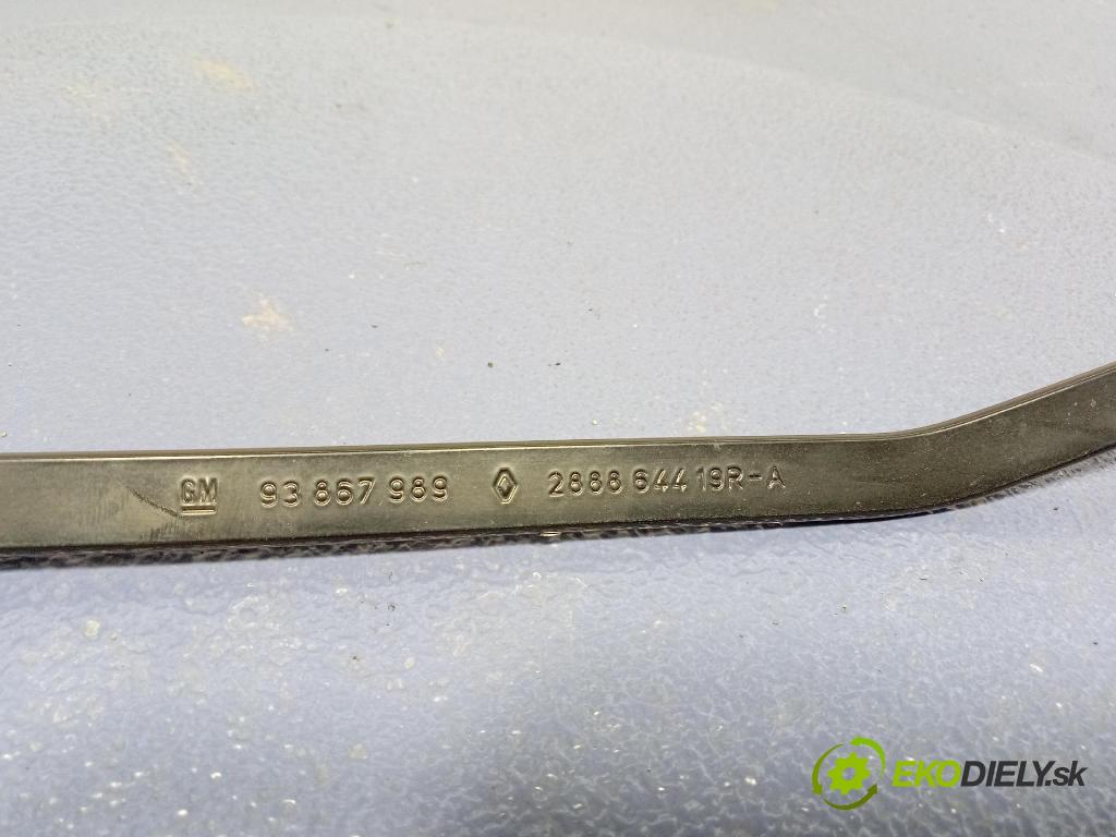 Opel Vivaro 2015 Paže: Stěrače: před 97036203