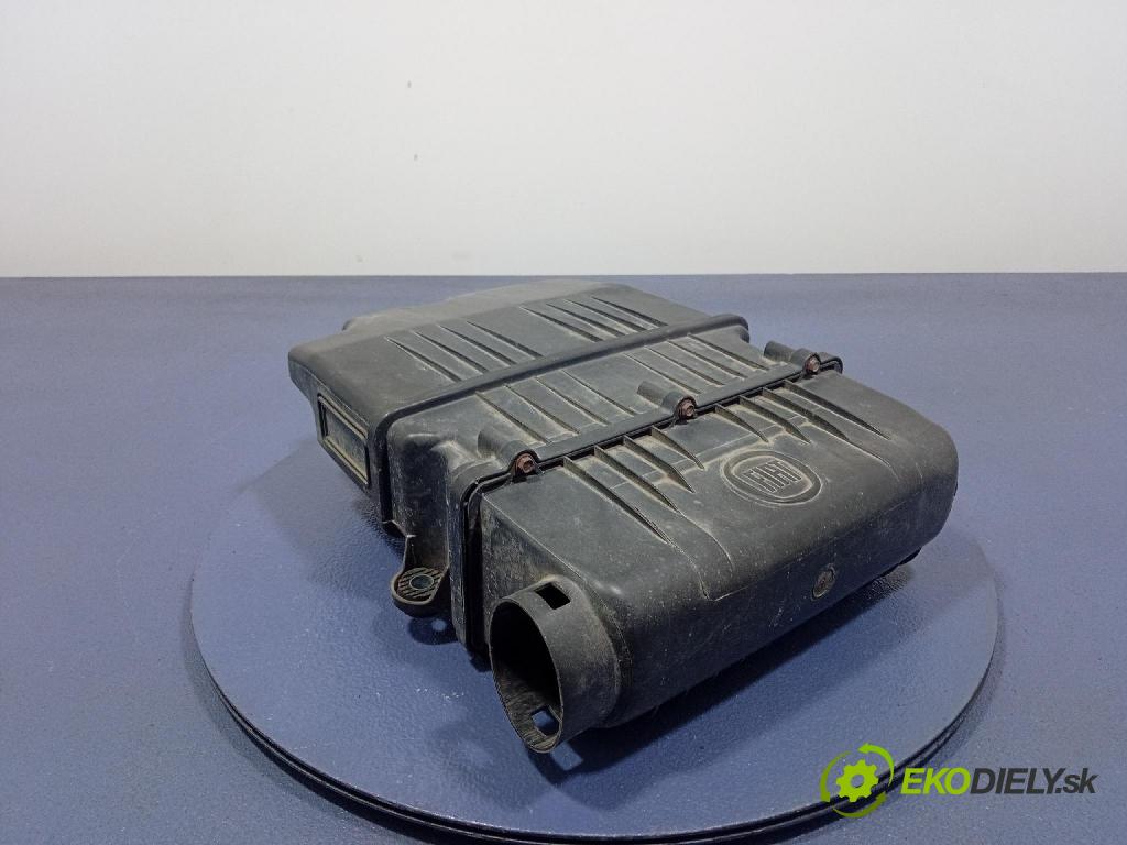 Fiat Punto van 2009 obal Filtre: Vzduch: 51773400