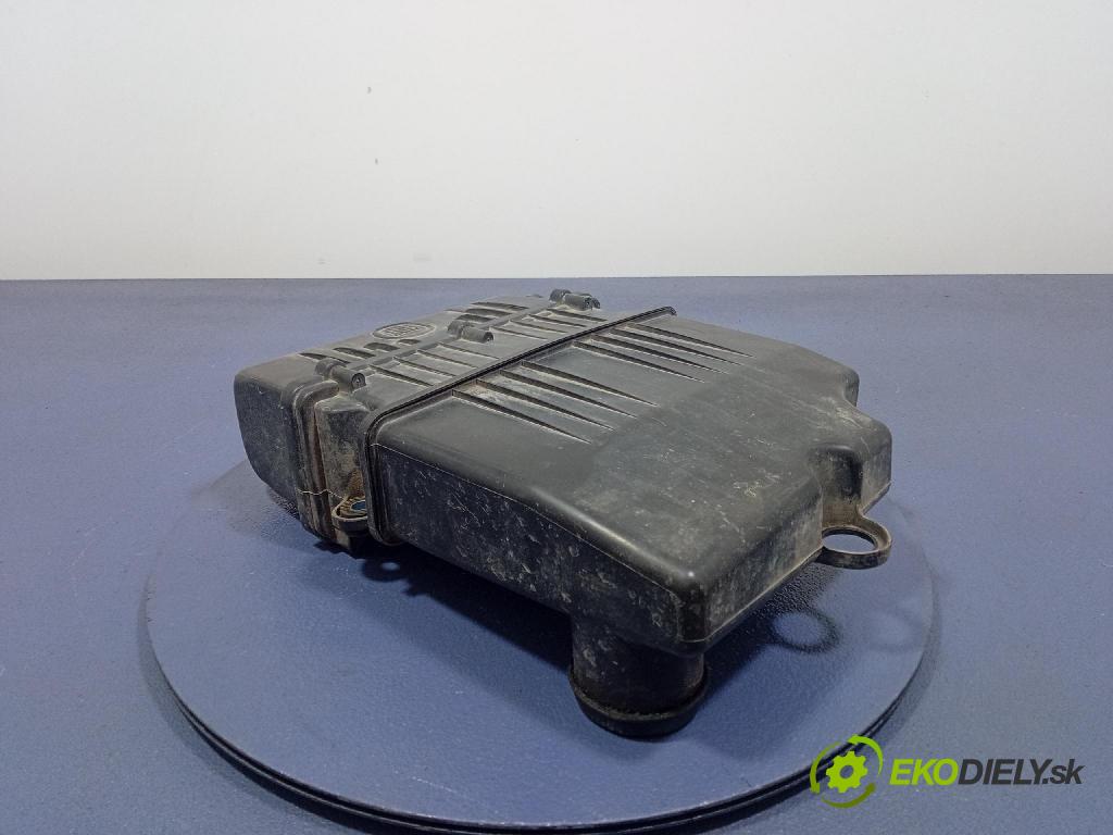 Fiat Punto van 2009 obal Filtre: Vzduch: 51773400