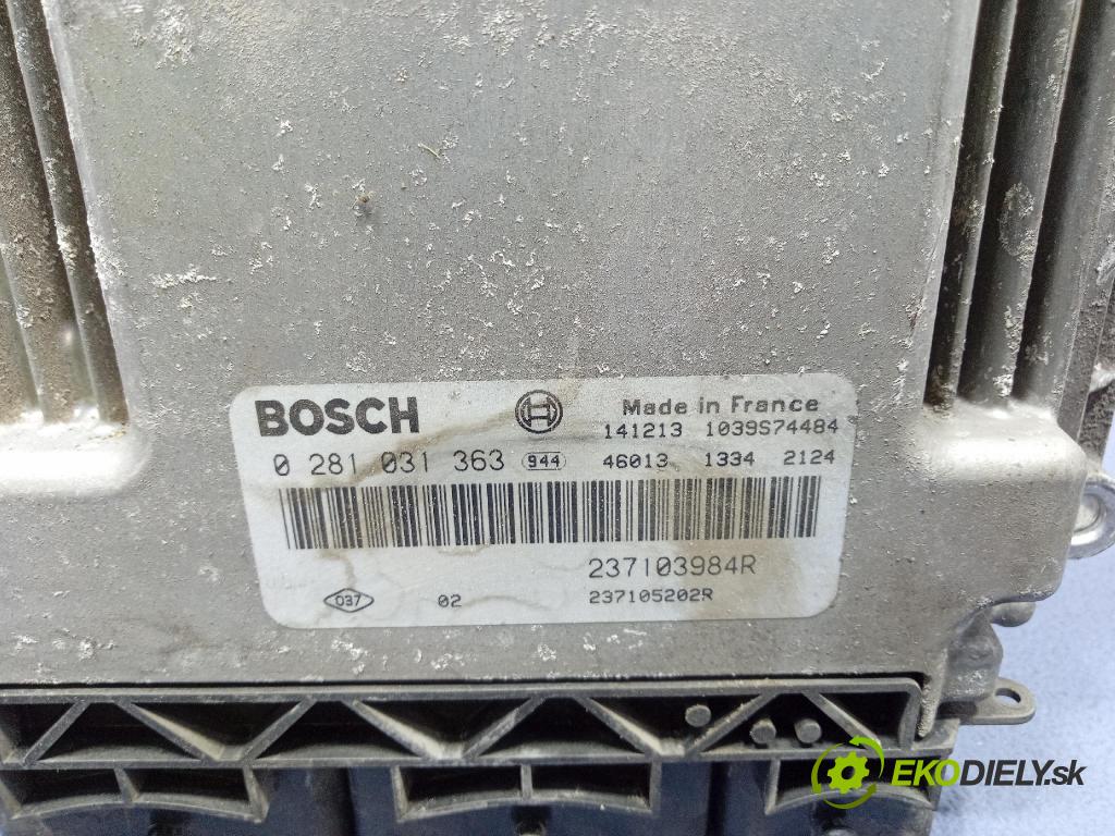 Opel Vivaro 2015 riadiaca jednotka Motor: 237103984R