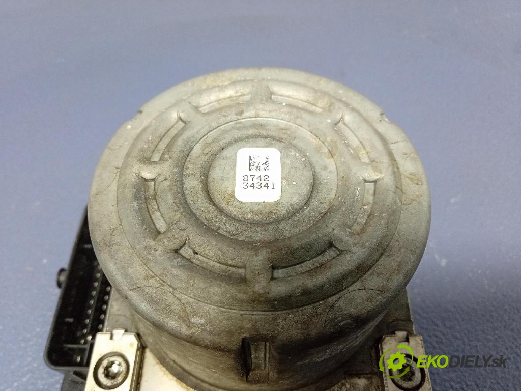 Opel Vivaro 2015 čerpadlo ABS x 476607609R