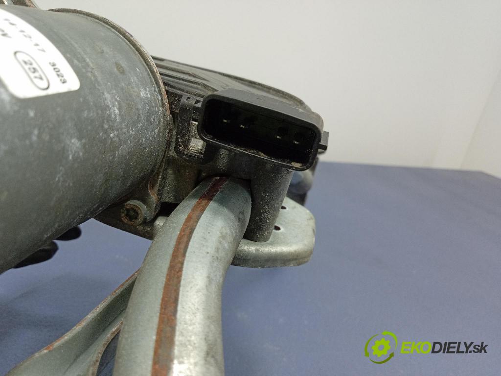 Opel Vivaro 2015 mechanizmus motor: Stierače: Predné 0390243508