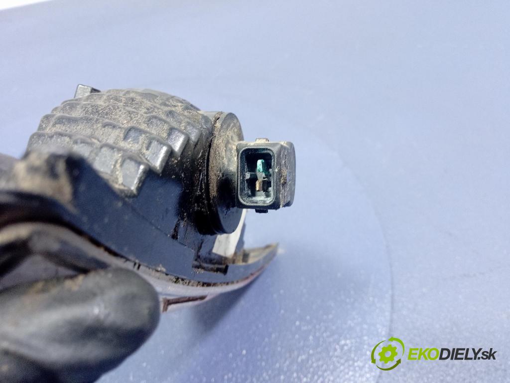 Fiat Punto van 2009 Späť: 517180110