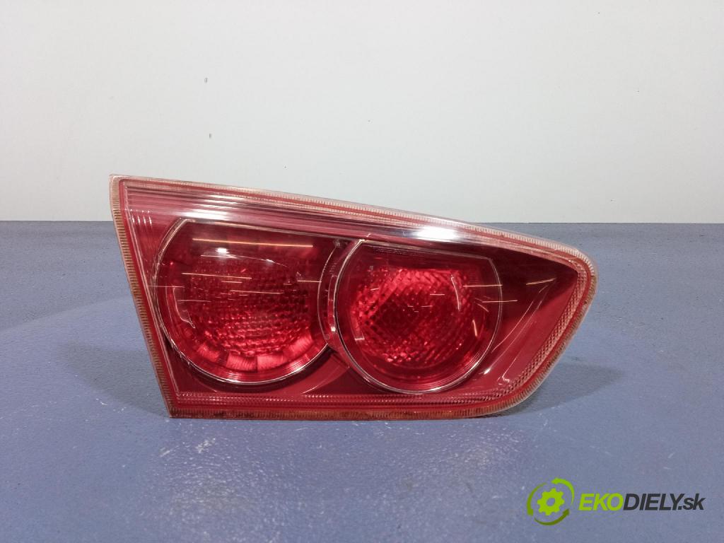 Mitsubishi Lancer 2008 svetlo / reflektor zad ľavá Vnútri: STANLEY P5614L