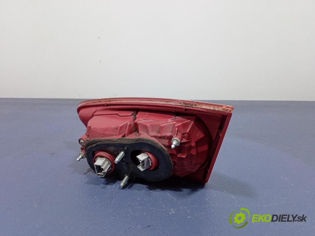 Mitsubishi Lancer 2008 svetlo / reflektor zad ľavá Vnútri: STANLEY P5614L