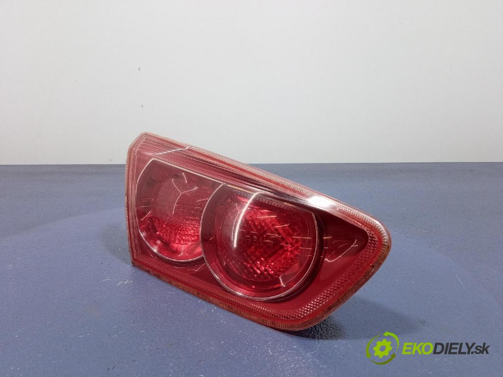 Mitsubishi Lancer 2008 svetlo / reflektor zad ľavá Vnútri: STANLEY P5614L