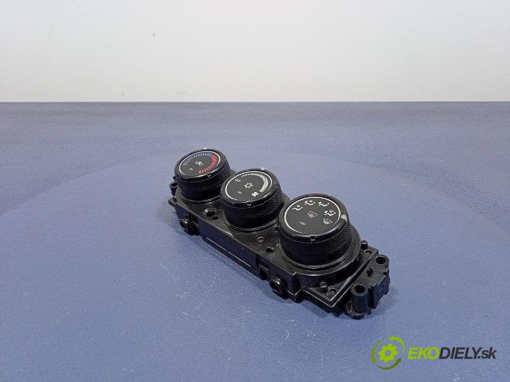 Mitsubishi Lancer 2008 prepínač Klimatizácia: Prúd vzduchu: 7820A116XA