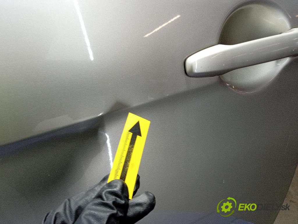 Mitsubishi Lancer 2008 dvere Predné Vľavo: