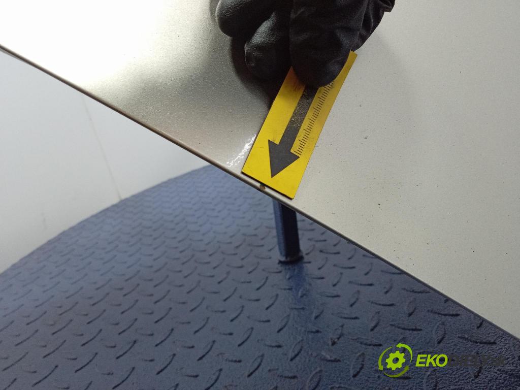 Mitsubishi Lancer 2008 dvere zad pravé