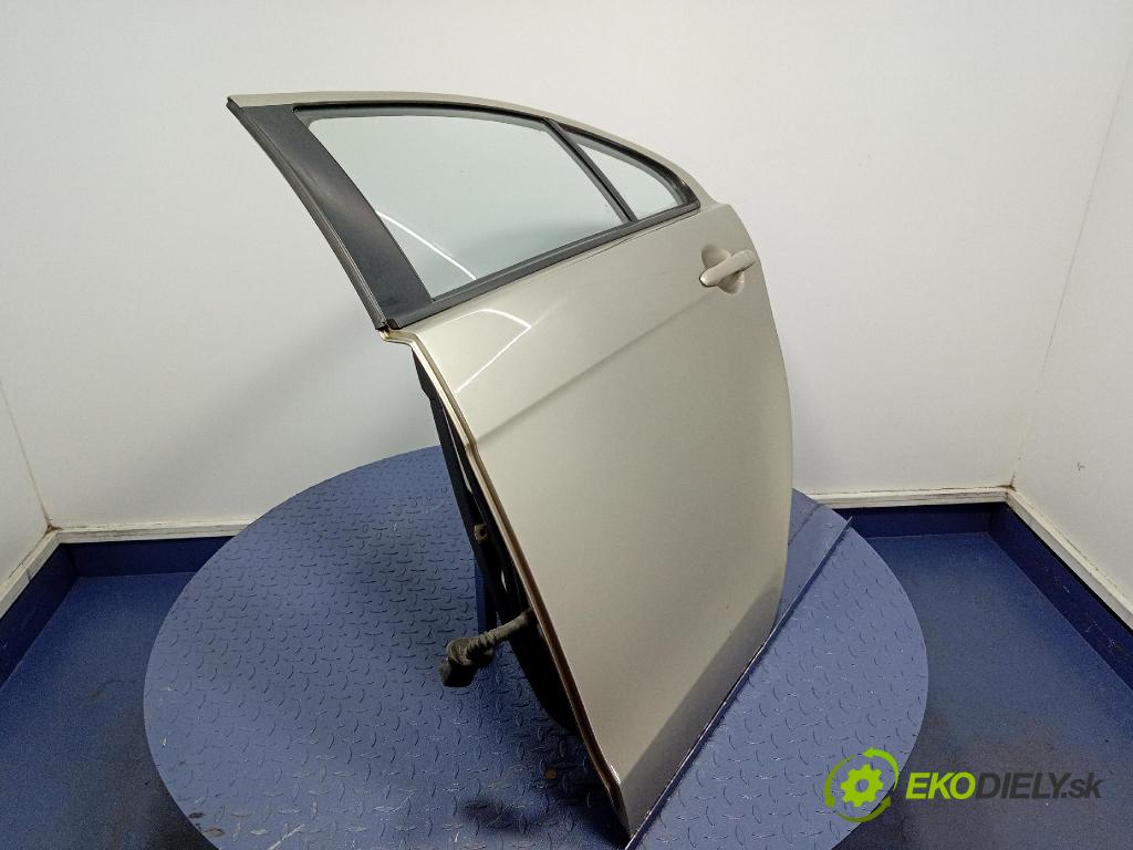 Mitsubishi Lancer 2008 dvere zad Vľavo: