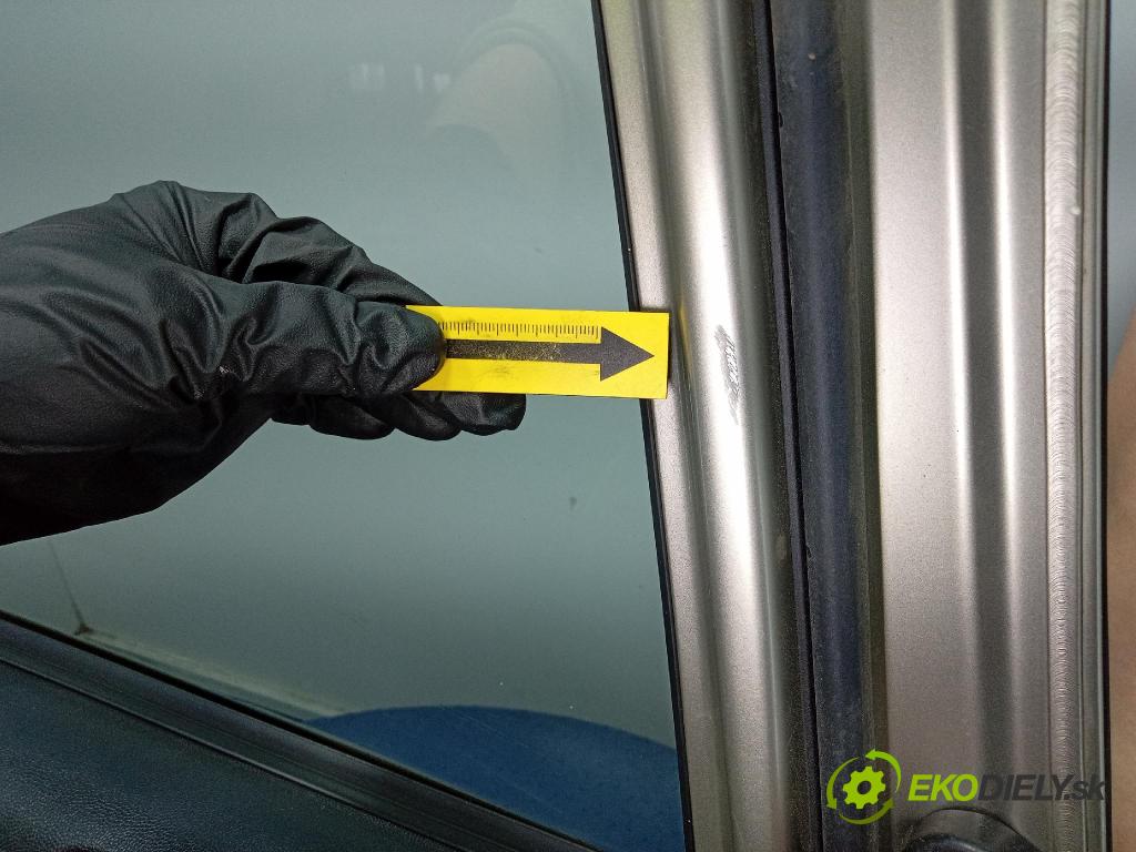 Mitsubishi Lancer 2008 dvere zad Vľavo: