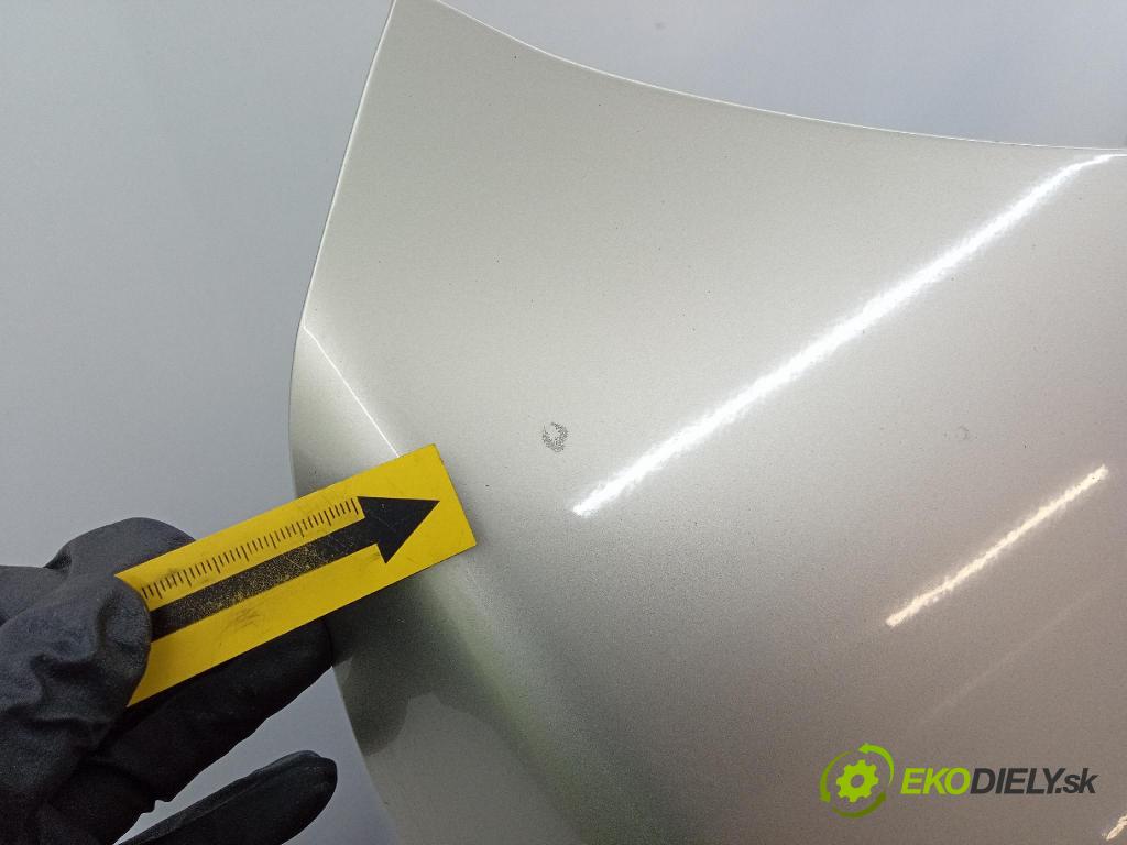 Mitsubishi Lancer 2008 kapota přední: