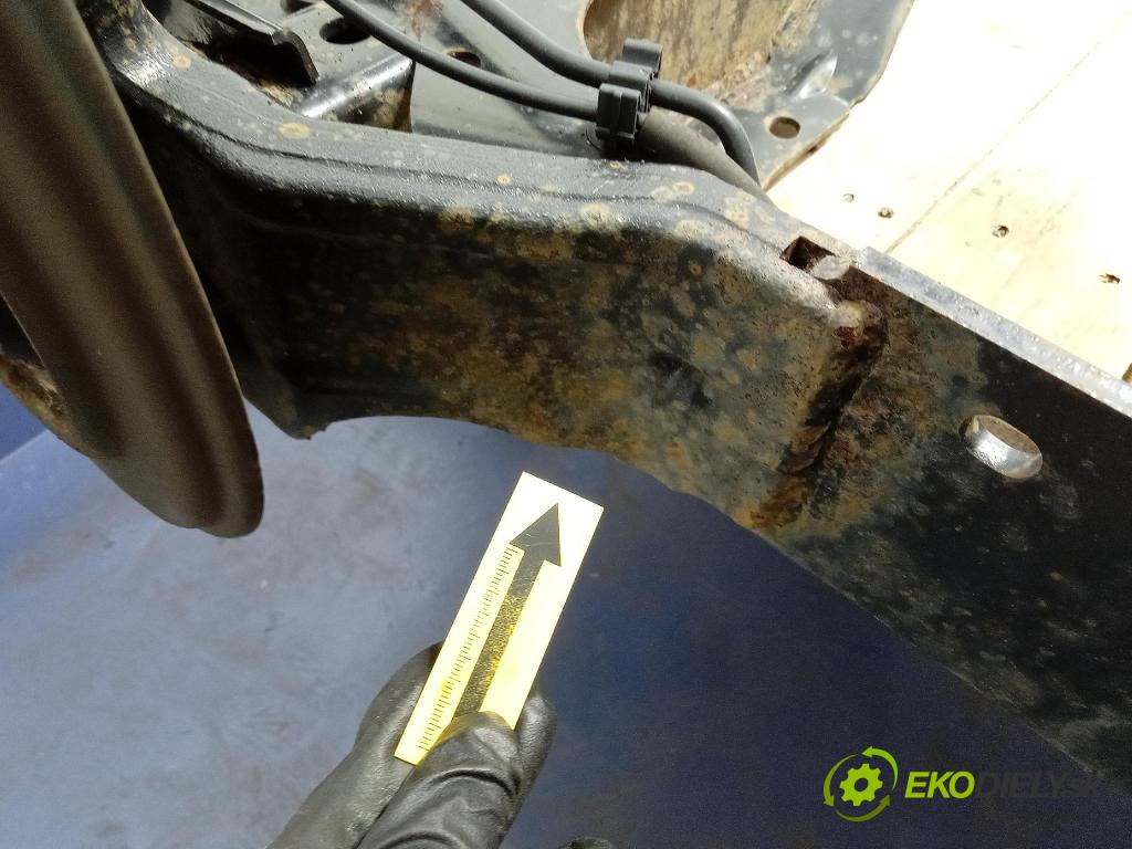 Opel Vivaro 2015 výstuha Pozastavenia: zad 93868595