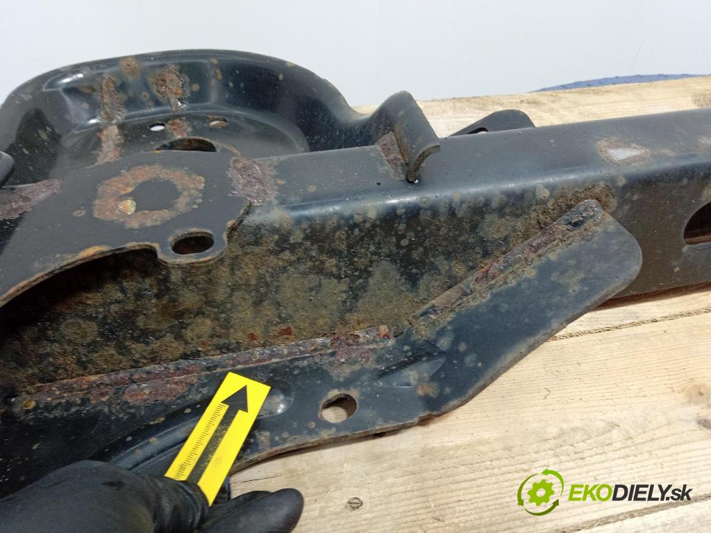 Opel Vivaro 2015 výstuha Pozastavenia: zad 93868595