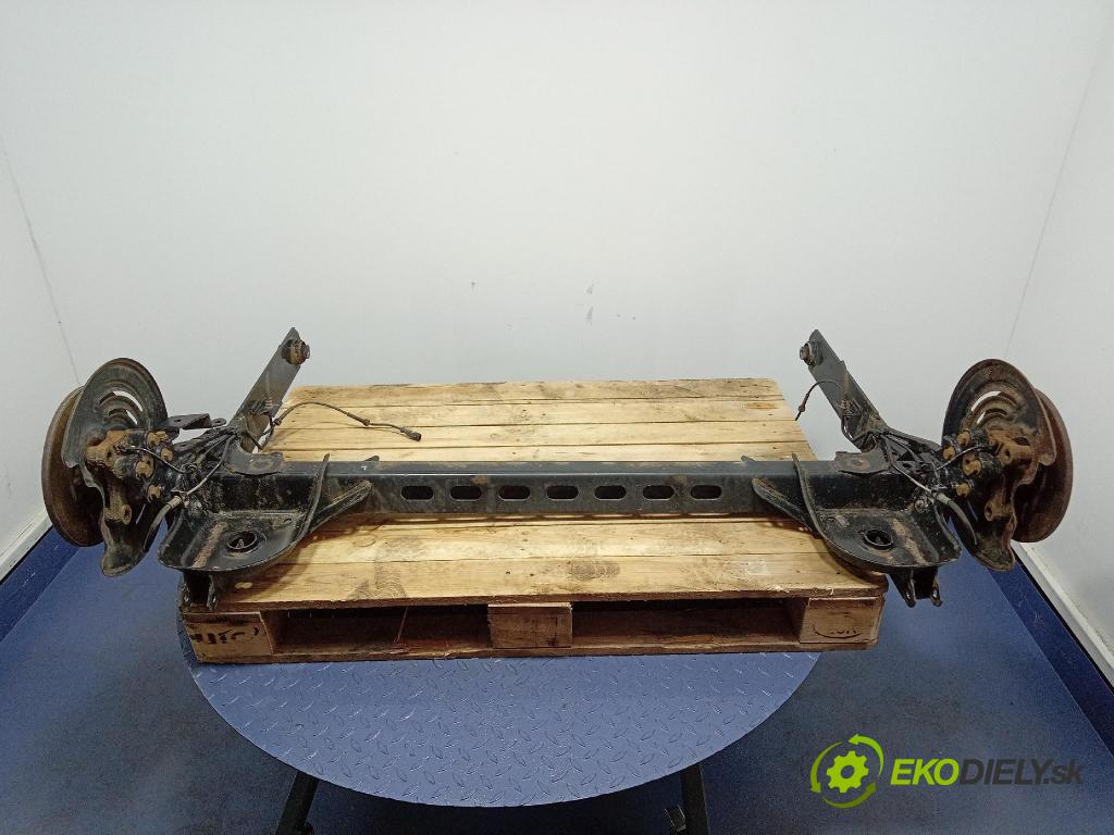 Opel Vivaro 2015 výztuha Pozastavenia: Zad: 93868595