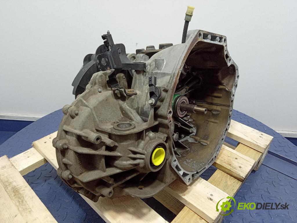 Opel Vivaro 2015 prevodovka Manualna PF6050