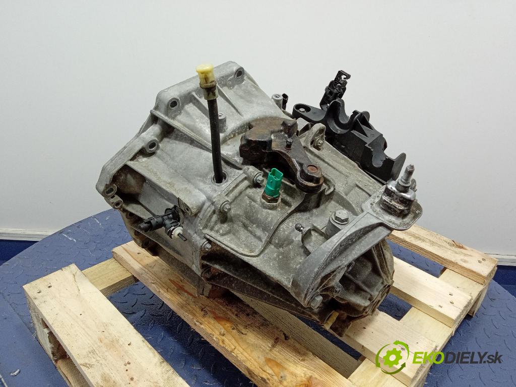 Opel Vivaro 2015 prevodovka Manualna PF6050