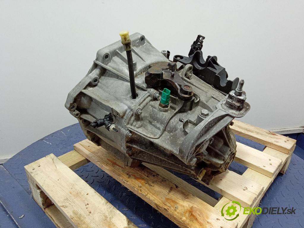 Opel Vivaro 2015 prevodovka Manualna PF6050
