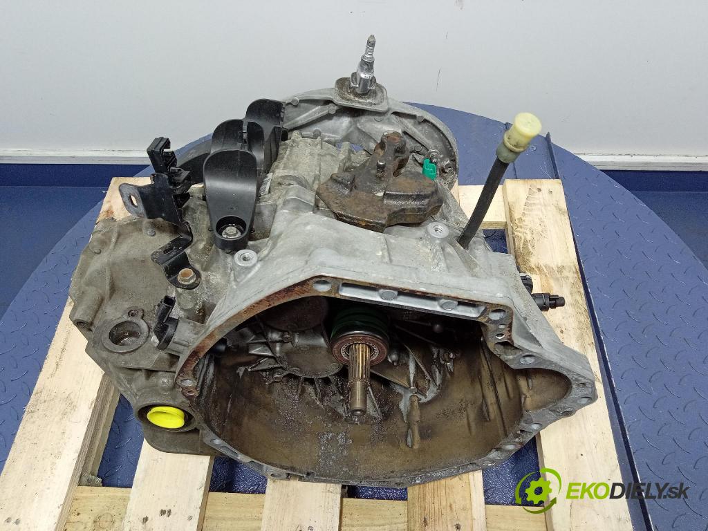 Opel Vivaro 2015 převodovka Ozubené kola: Manualna PF6050