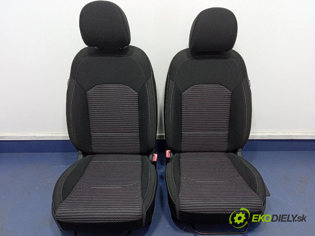 Kia Xceed 2025 sedačke: Set.: