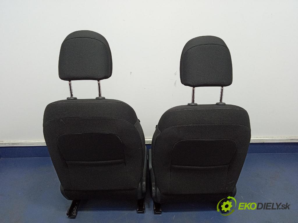 Kia Xceed 2025 sedačke: Set.: