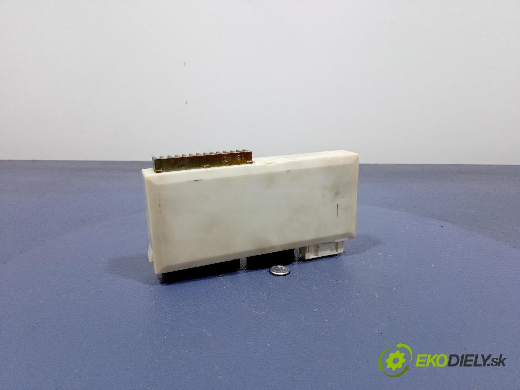 Bmw 520 2002 riadiaca jednotka Komfortu 6922152