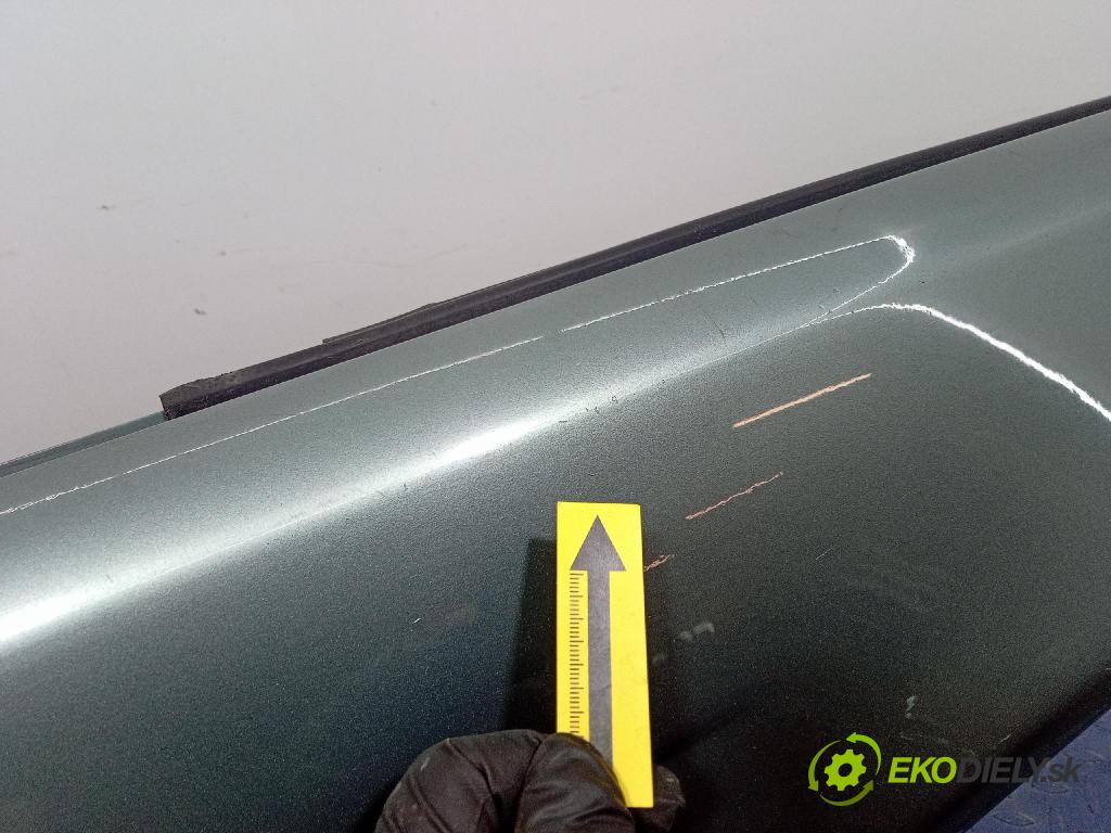 Bmw 520 2002 blatník Predné v pravo: