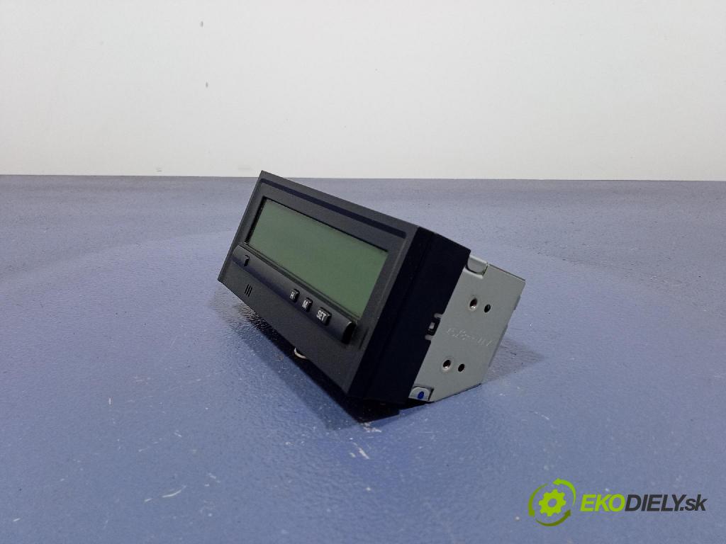 Mitsubishi Pajero 2003 displej Radio / GPS MR444752