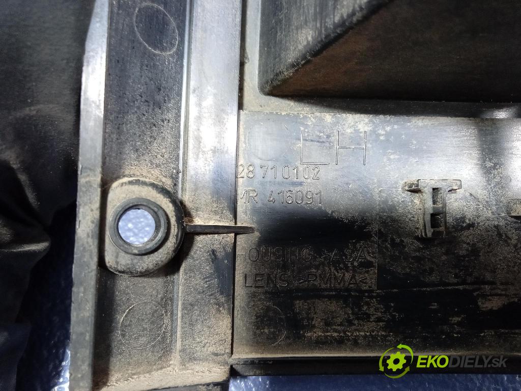Mitsubishi Pajero 2003 svetlo / reflektor zad ľavá Vonkajsia: MR416091
