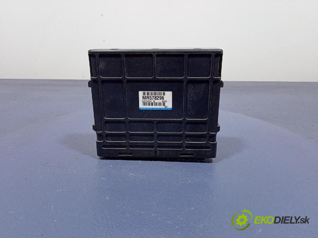 Mitsubishi Pajero 2003 riadiaca jednotka Motor: MR578296